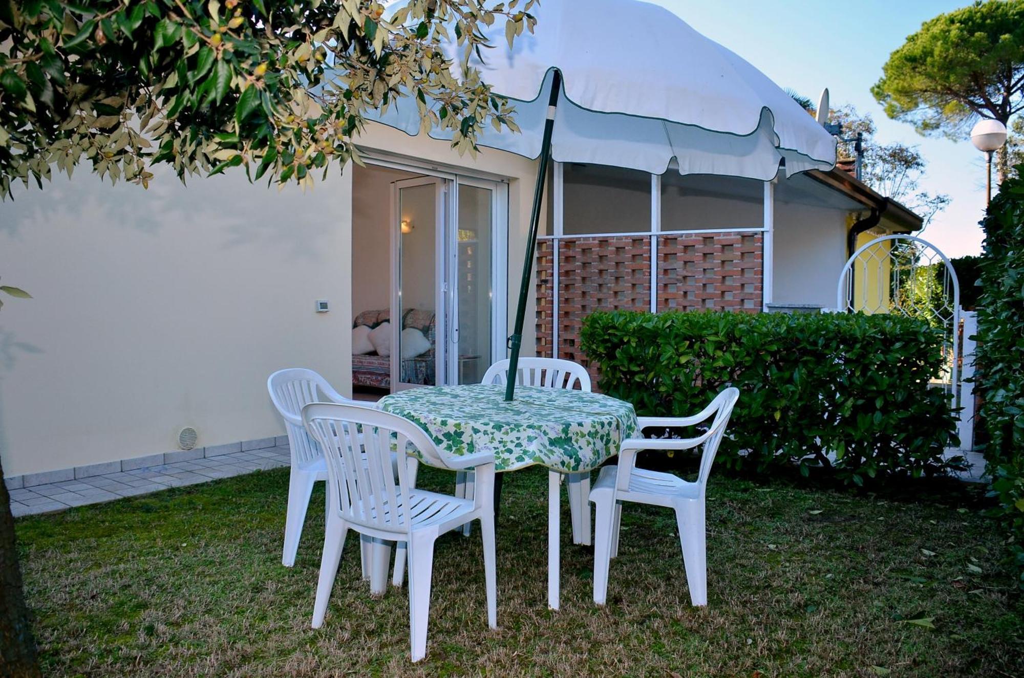 Villa Bouganville Bibione Exterior photo